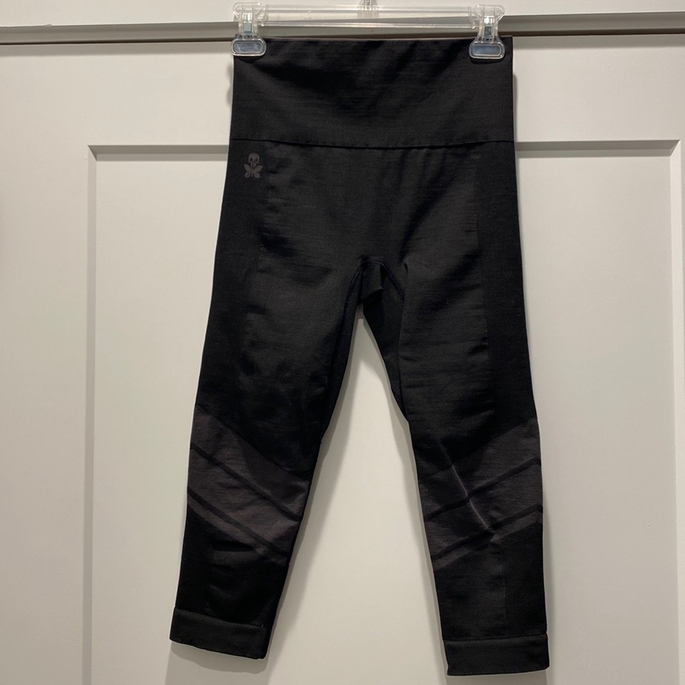 Betty Designs BDlab Capri